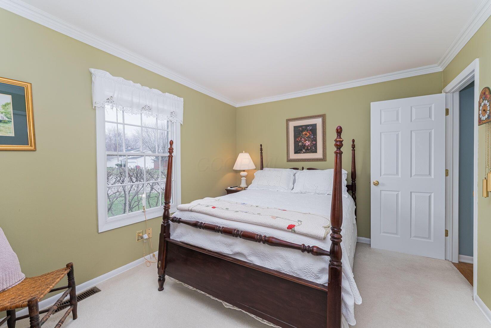 3464 Helen Place, Grove City, Ohio image 13