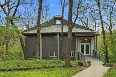 Photo of 7985 Riverside Drive, Dublin, OH 43016 (MLS # 226011573)