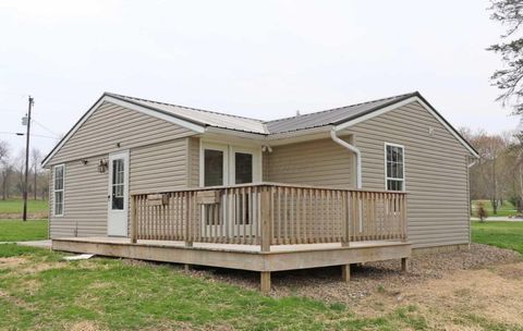 Tiny photo for 17129 Murray Road, Mount Vernon, OH 43050 (MLS # 225044686)