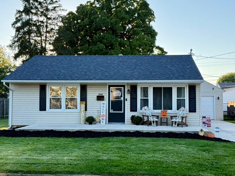 Photo of 1041 Sunshine Street, Circleville, OH 43113 (MLS # 226036947)