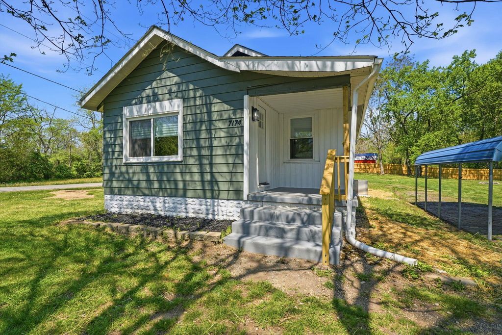 Photo of 7174 London Groveport Road, Grove City, OH 43123 (MLS # 226013582)