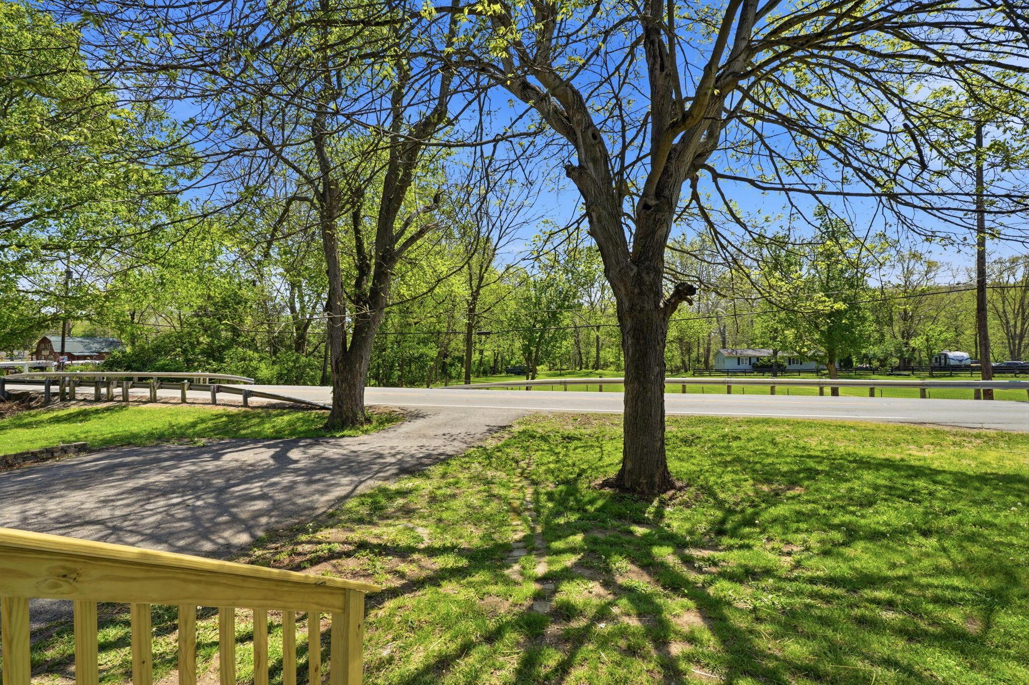 7174 London Groveport Road