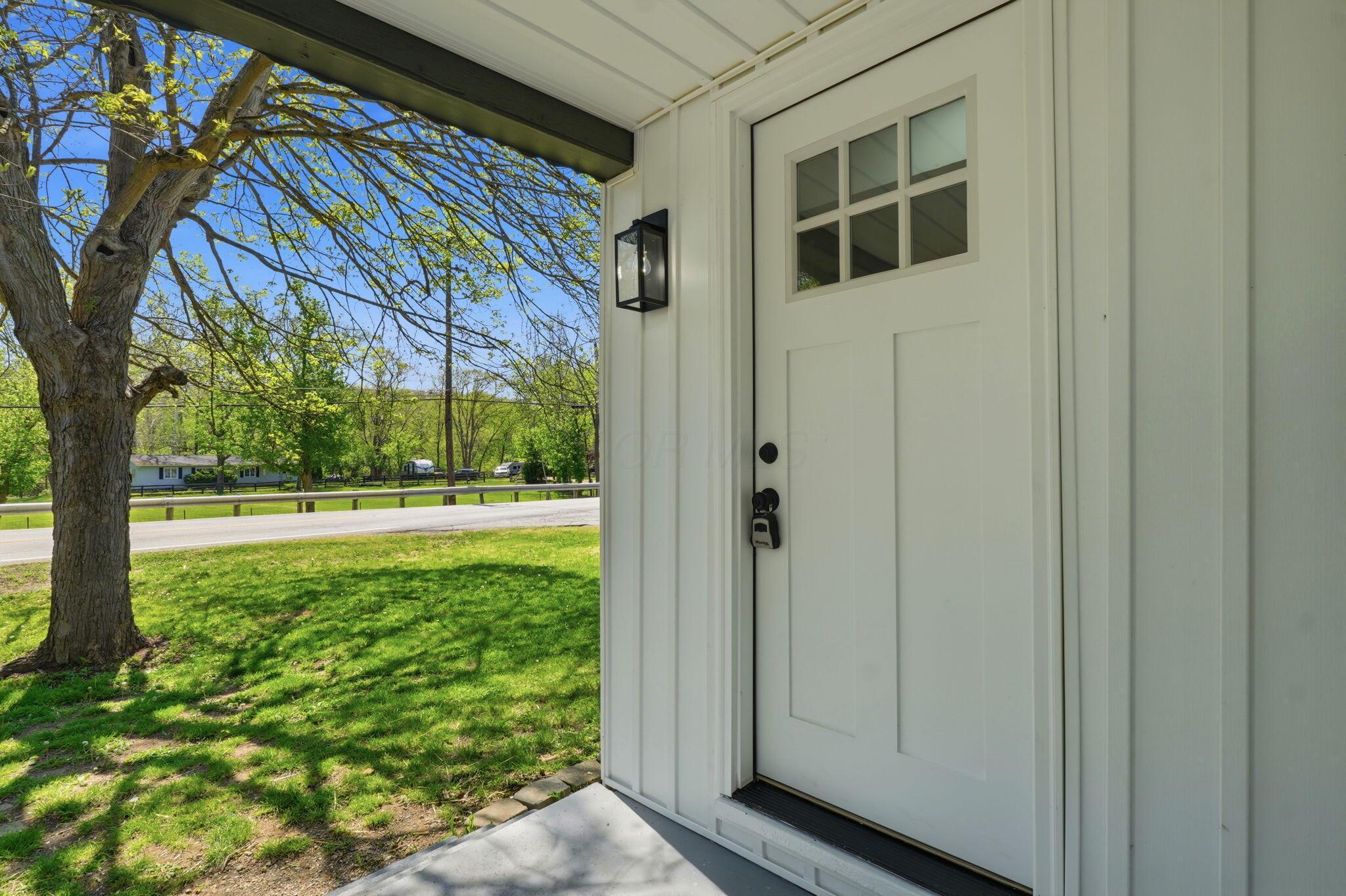 7174 London Groveport Road