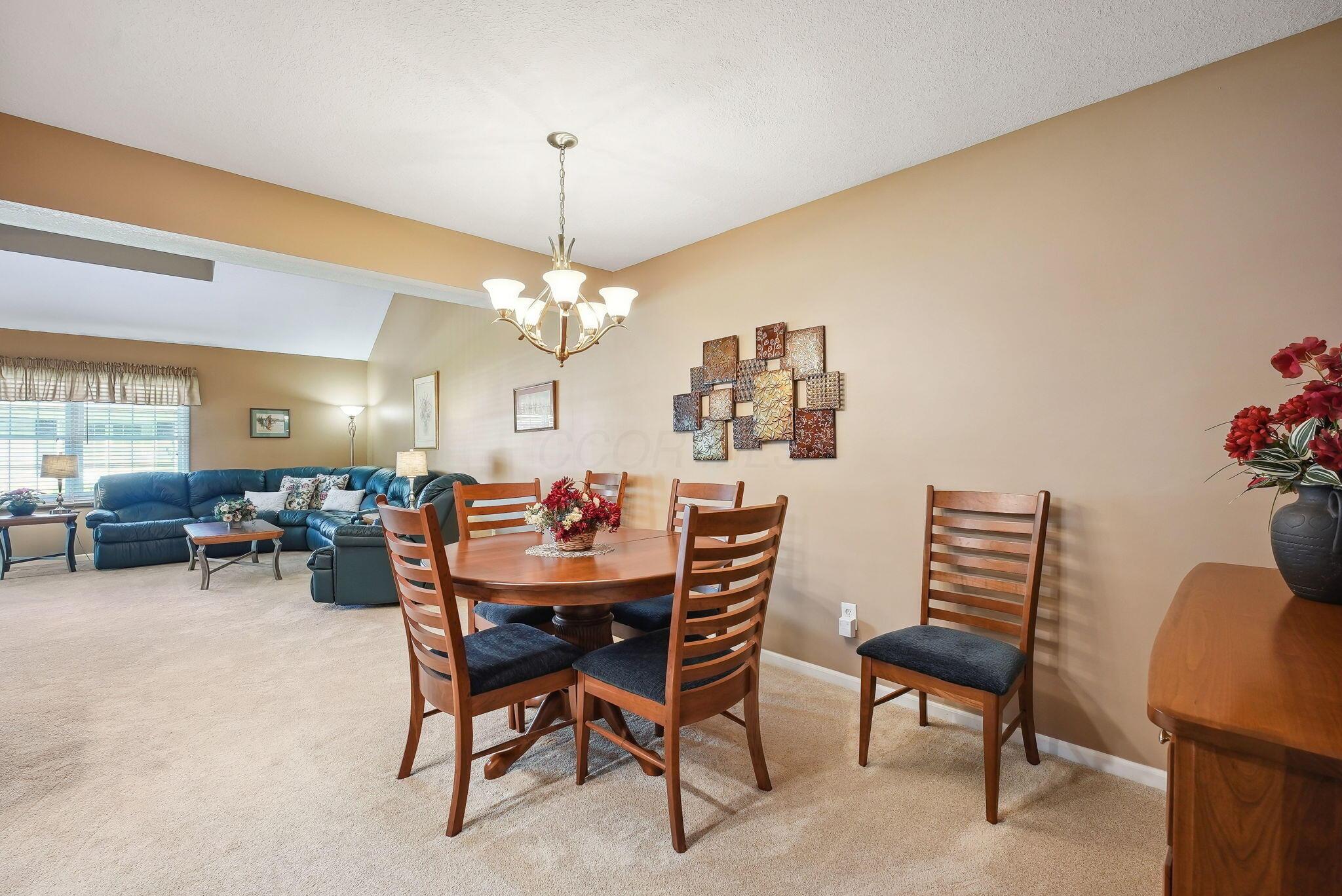 6567 Henschen Circle, Westerville, Ohio image 18