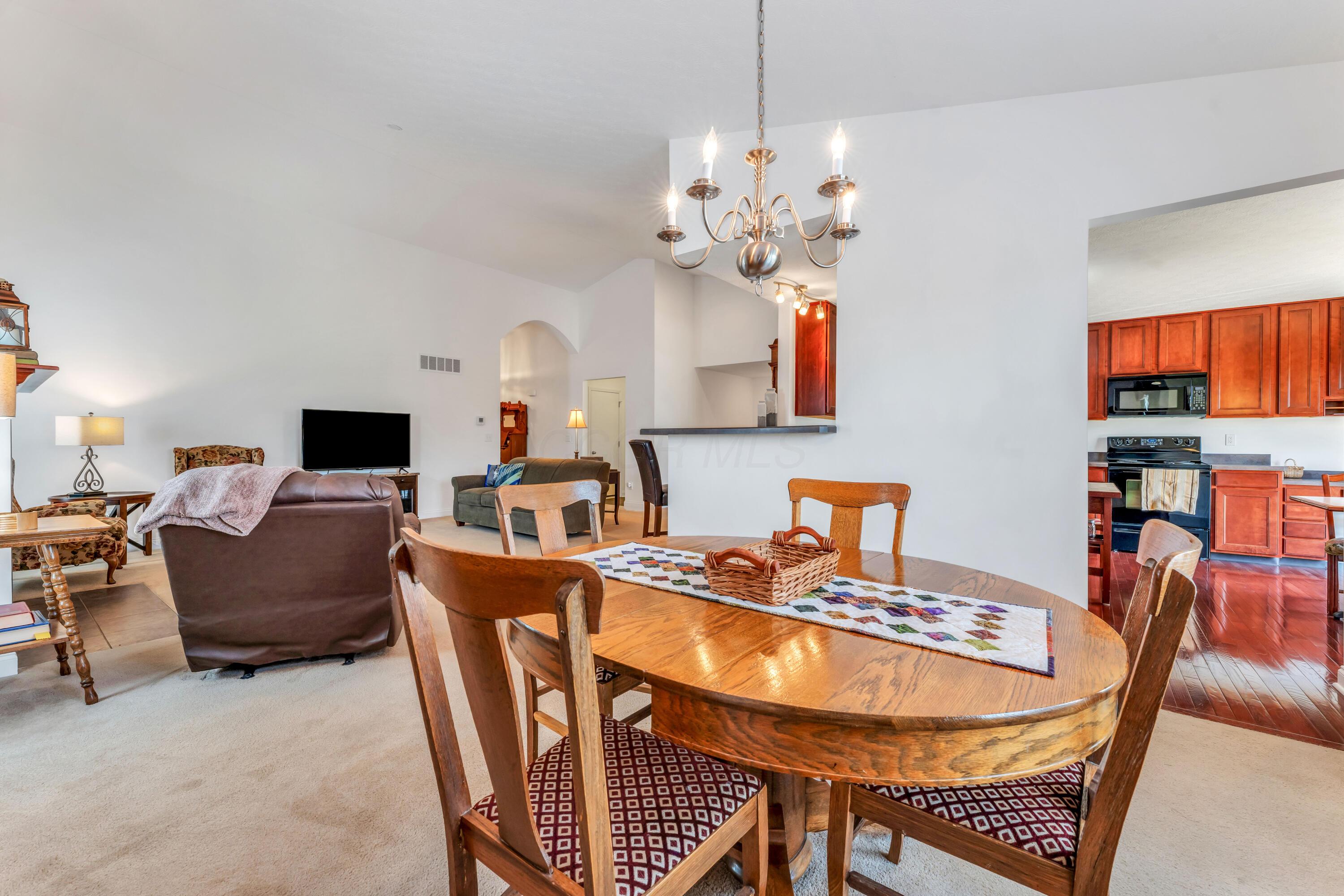 444 Saffron Drive, Sunbury, Ohio image 18