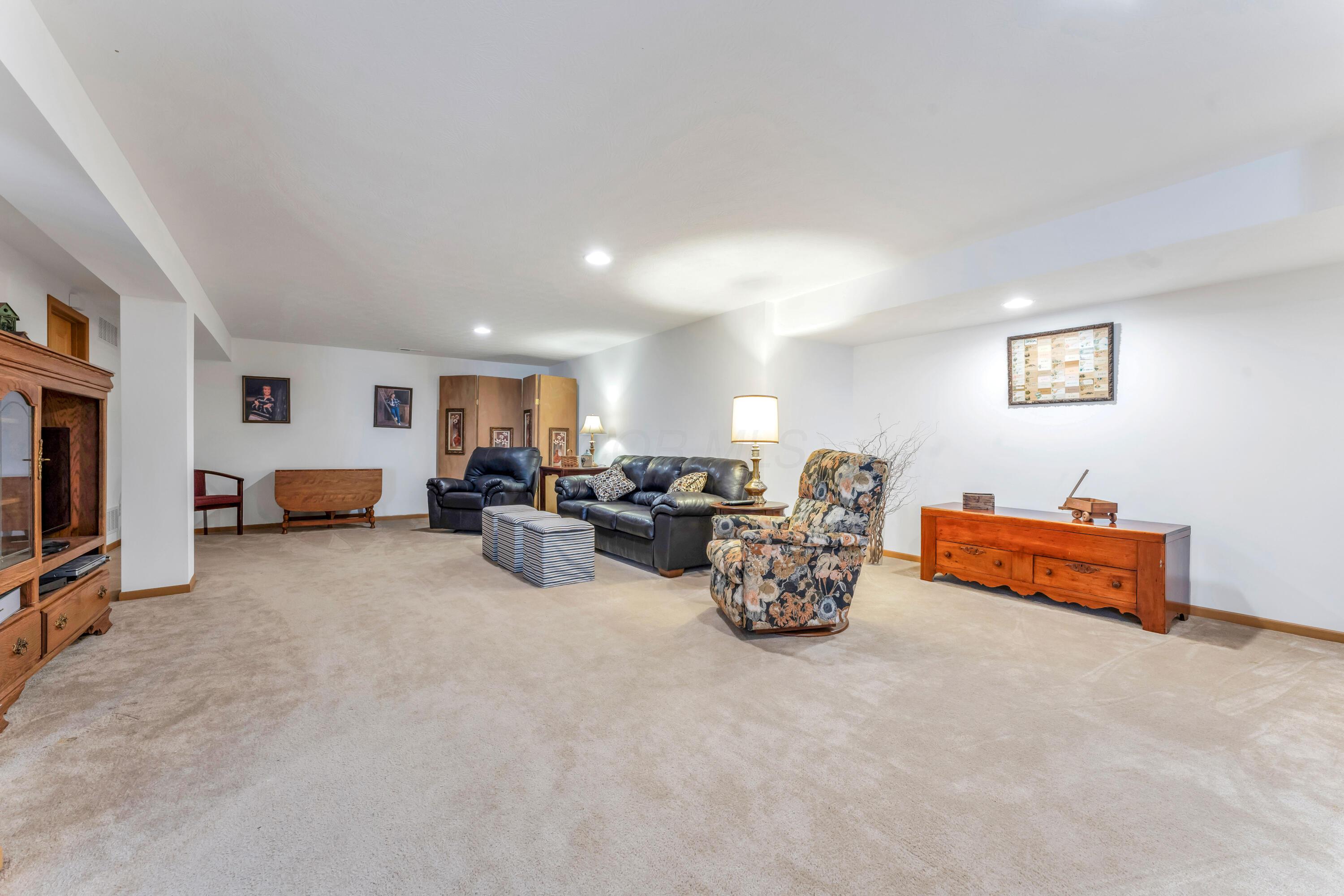444 Saffron Drive, Sunbury, Ohio image 28
