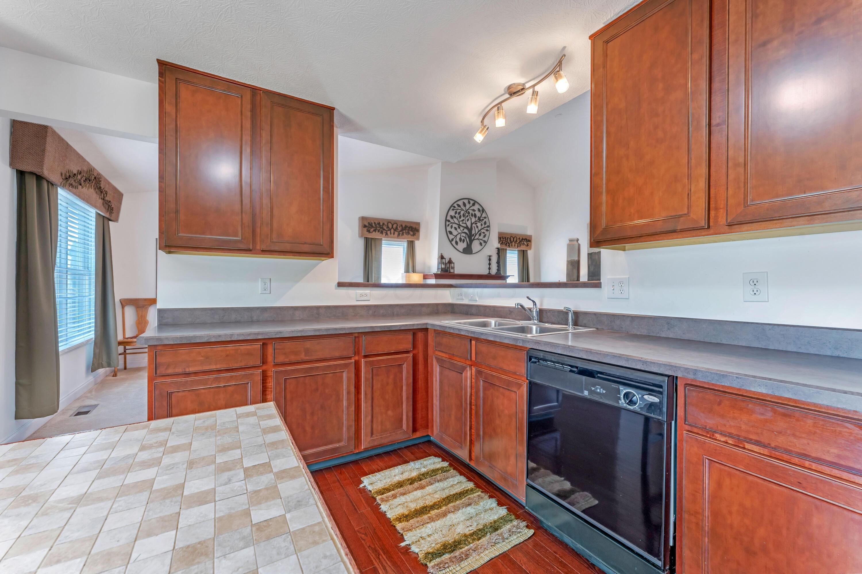 444 Saffron Drive, Sunbury, Ohio image 13
