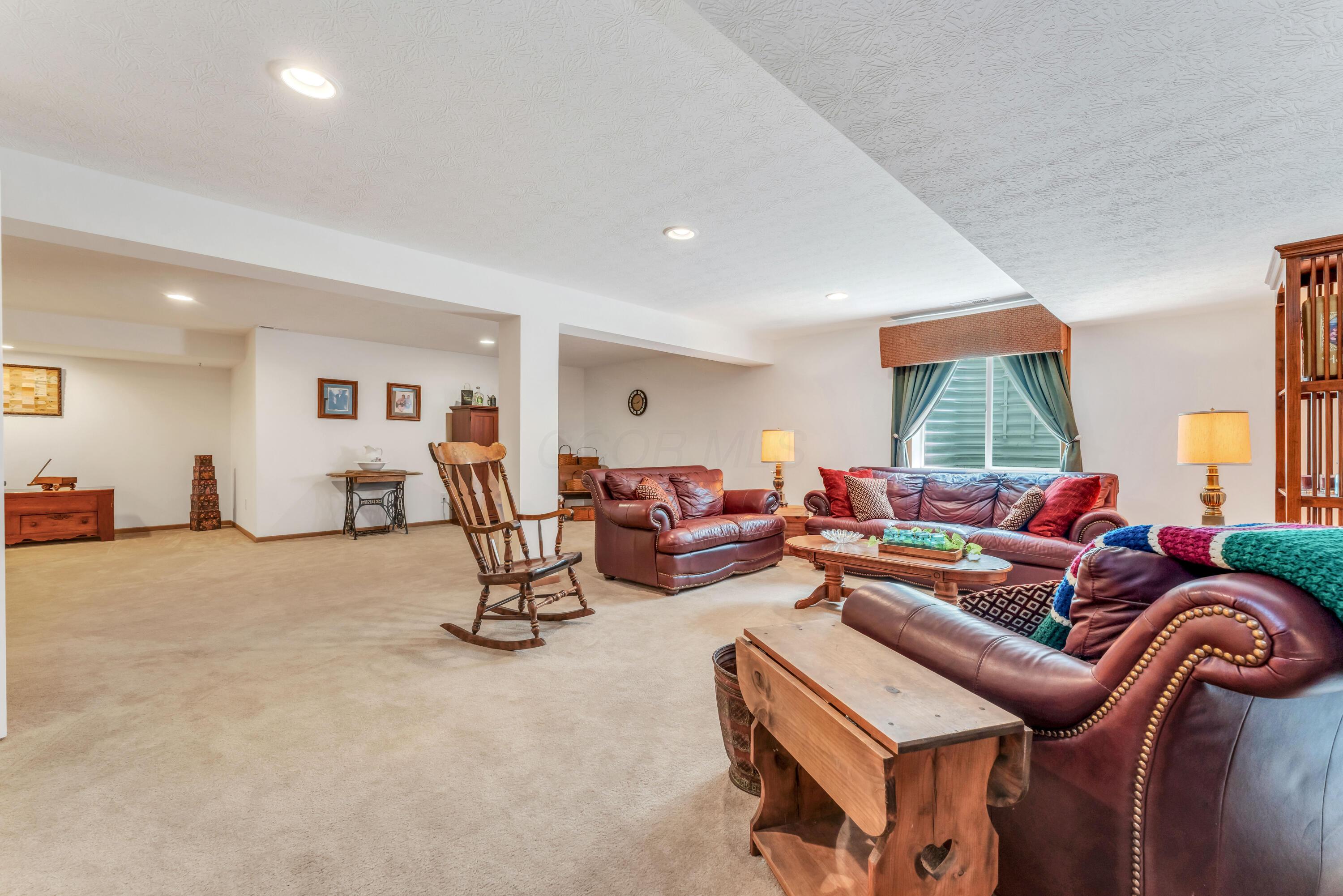 444 Saffron Drive, Sunbury, Ohio image 30