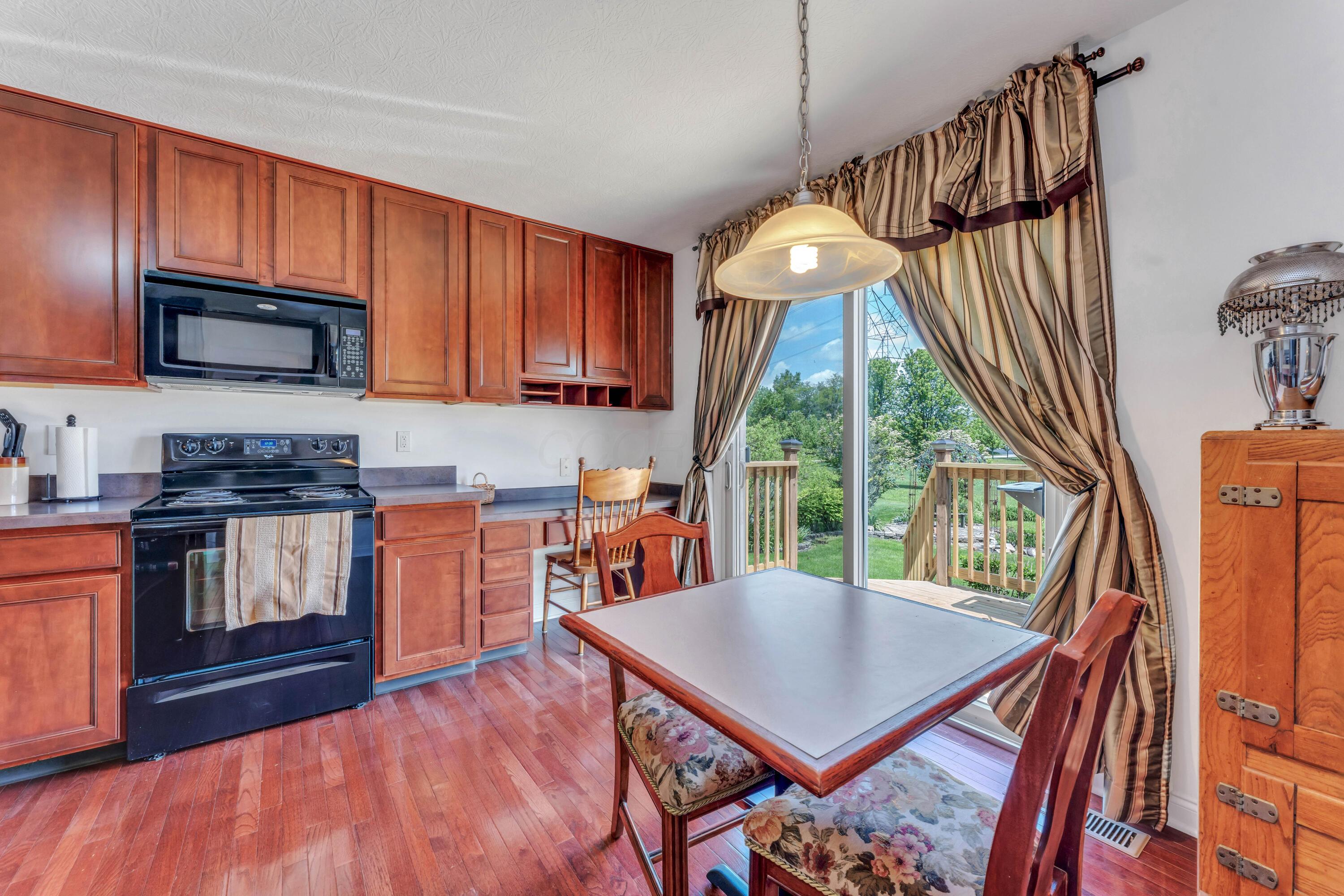 444 Saffron Drive, Sunbury, Ohio image 14