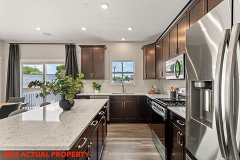 Tiny photo for 1391 Doe Ridge Avenue 70 #70, Columbus, OH 43085 (MLS # 226028240)