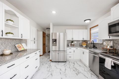 Tiny photo for 2159 Keller Place E, Grove City, OH 43123 (MLS # 226000468)