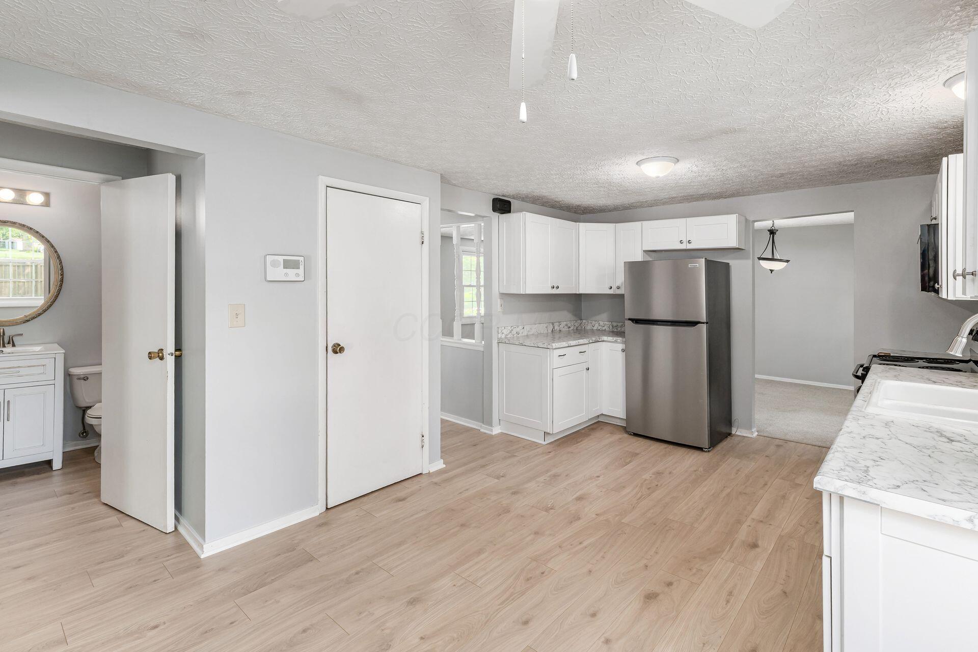 6541 Skywae Drive, Columbus, Ohio image 4