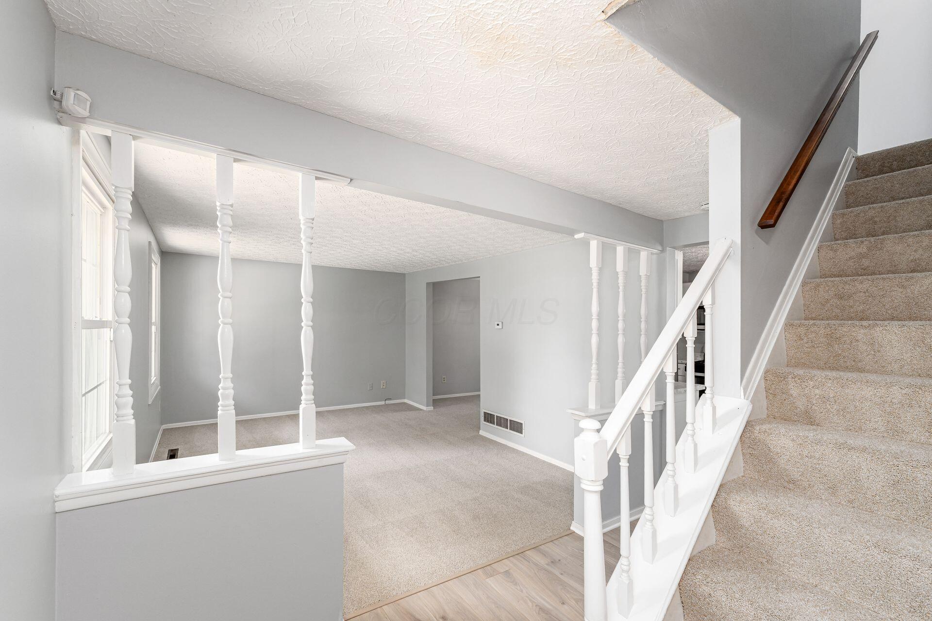 6541 Skywae Drive, Columbus, Ohio image 6