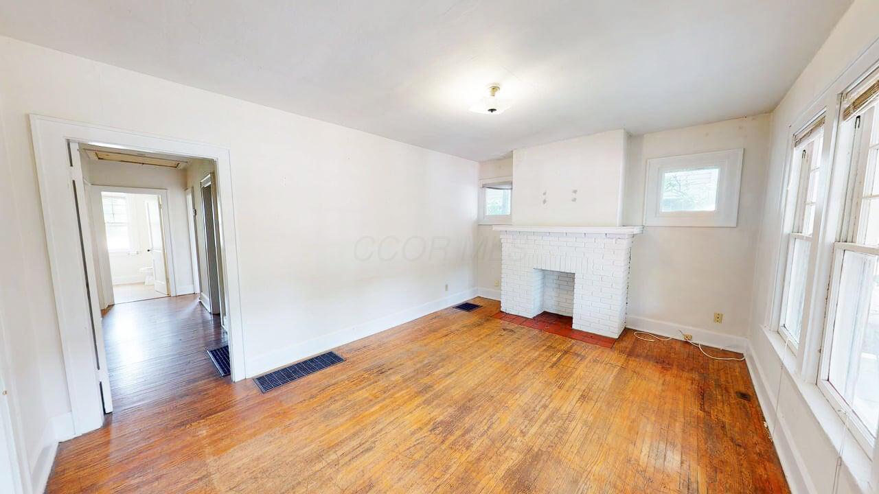 3038 Indianola Avenue, Columbus, Ohio image 3