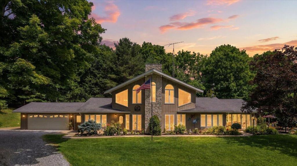 Photo of 23479 Thompson Road, Howard, OH 43028 (MLS # 226023043)