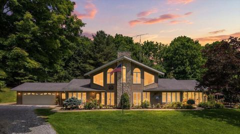 Photo of 23479 Thompson Road, Howard, OH 43028 (MLS # 226023043)