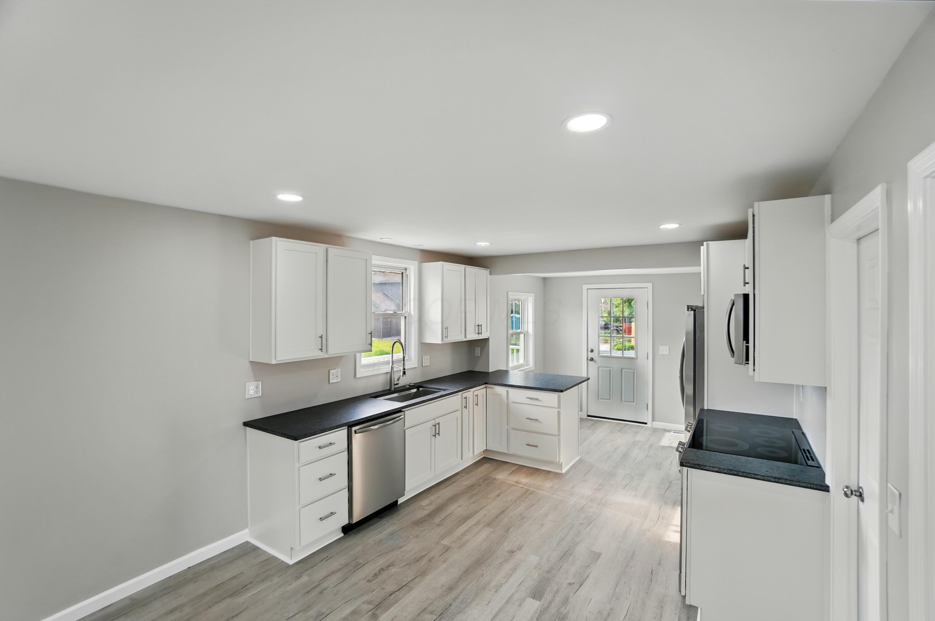 4881 Decker Avenue, Thornville, Ohio image 36