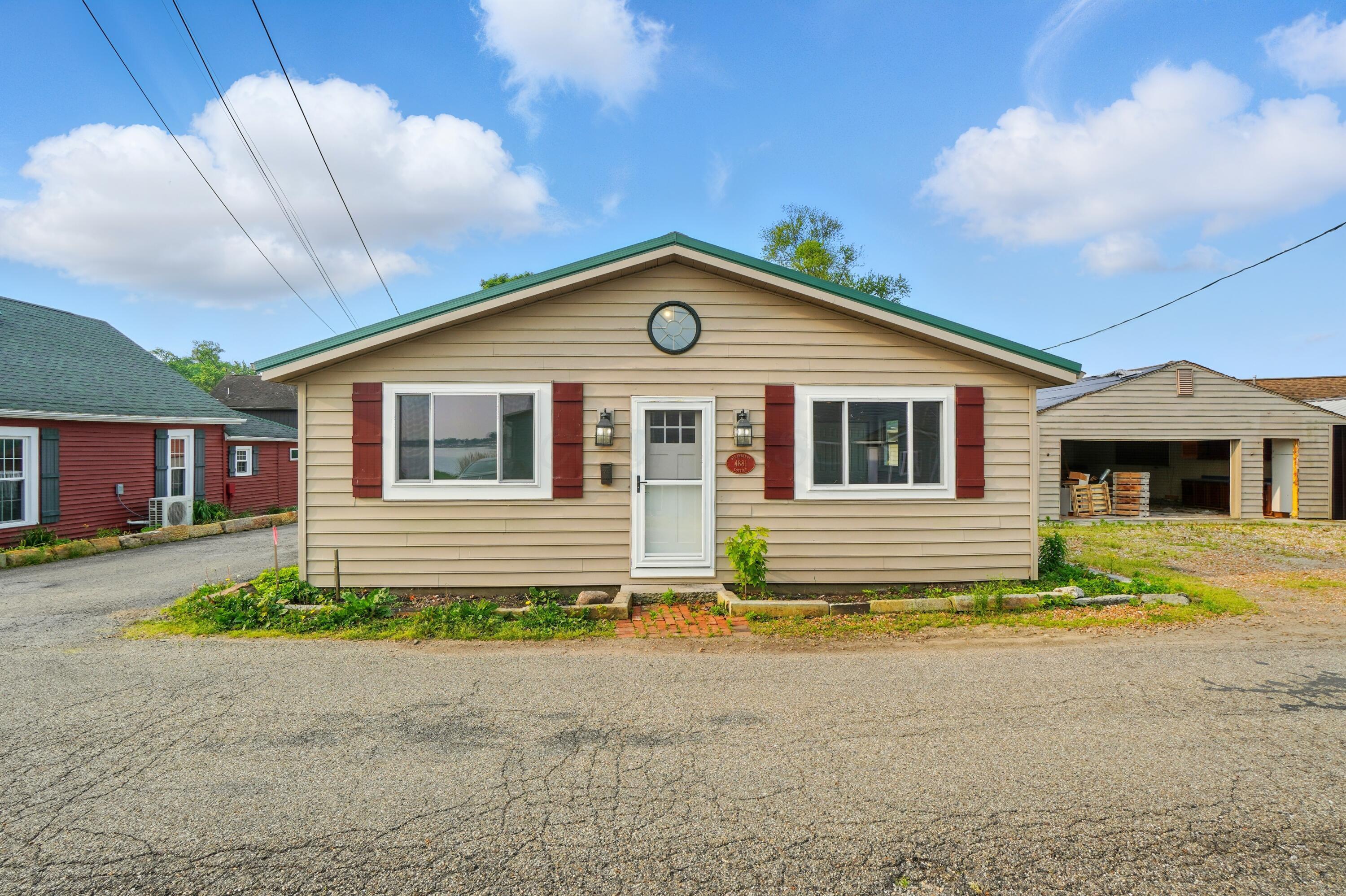 4881 Decker Avenue, Thornville, Ohio image 1