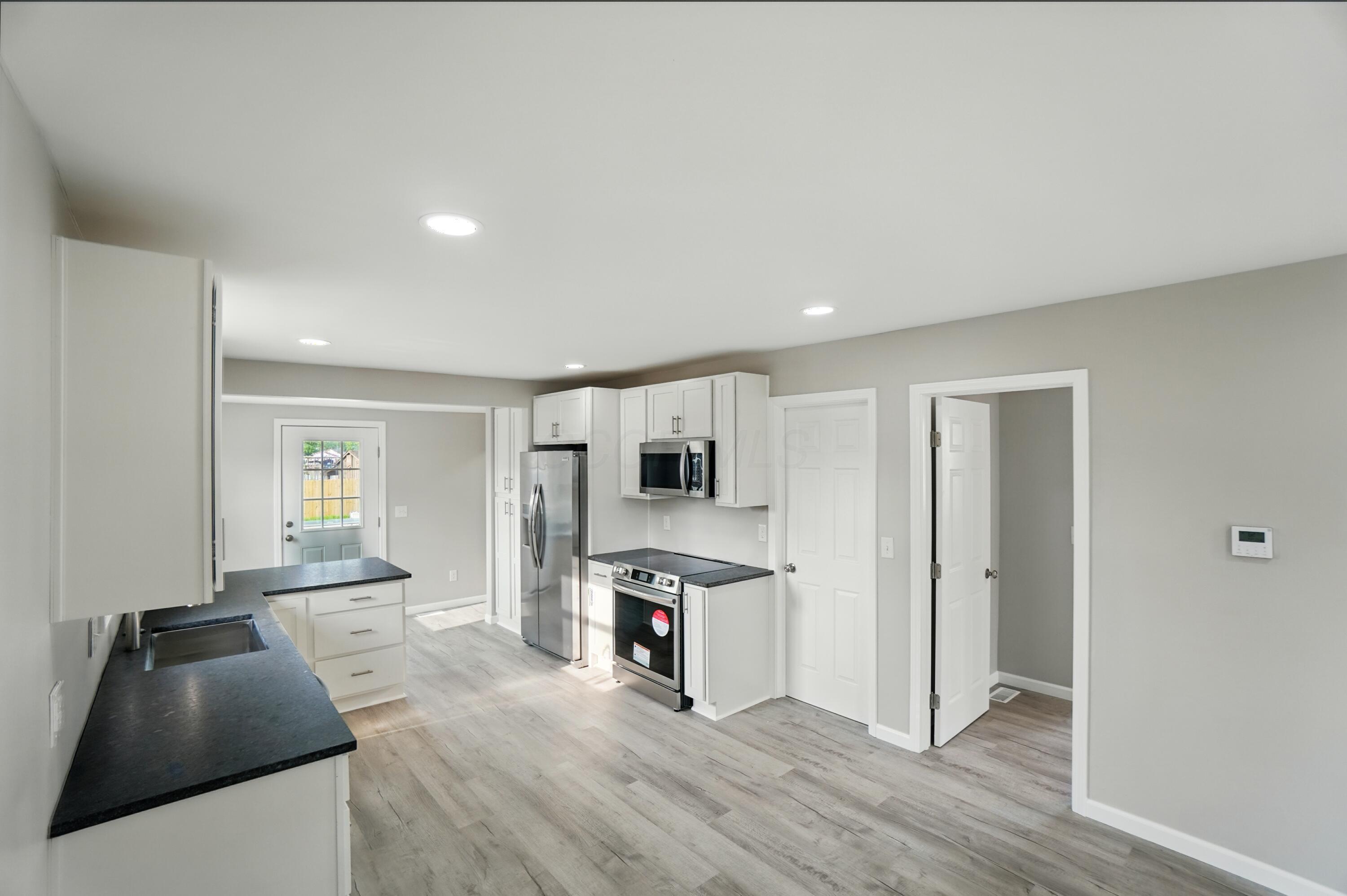 4881 Decker Avenue, Thornville, Ohio image 35