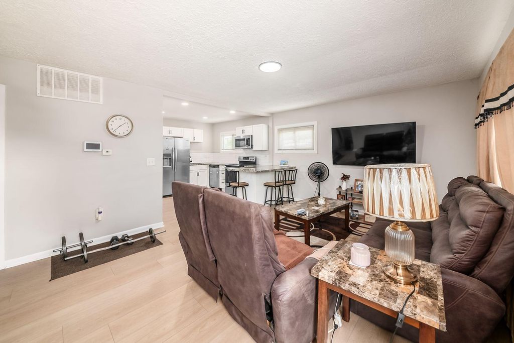 Photo of 2153 Dawnlight Avenue, Columbus, OH 43211 (MLS # 226023153)