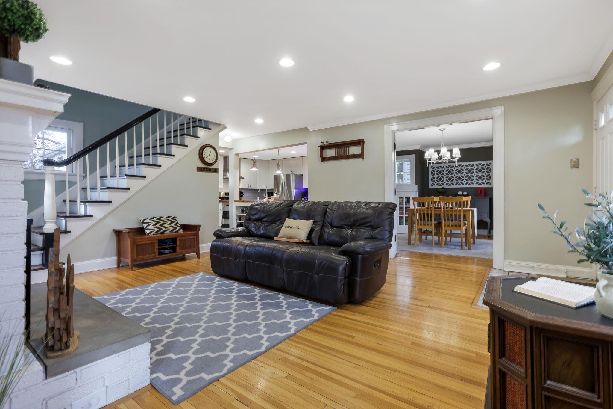 90 Brevoort Road, Columbus, Ohio image 5