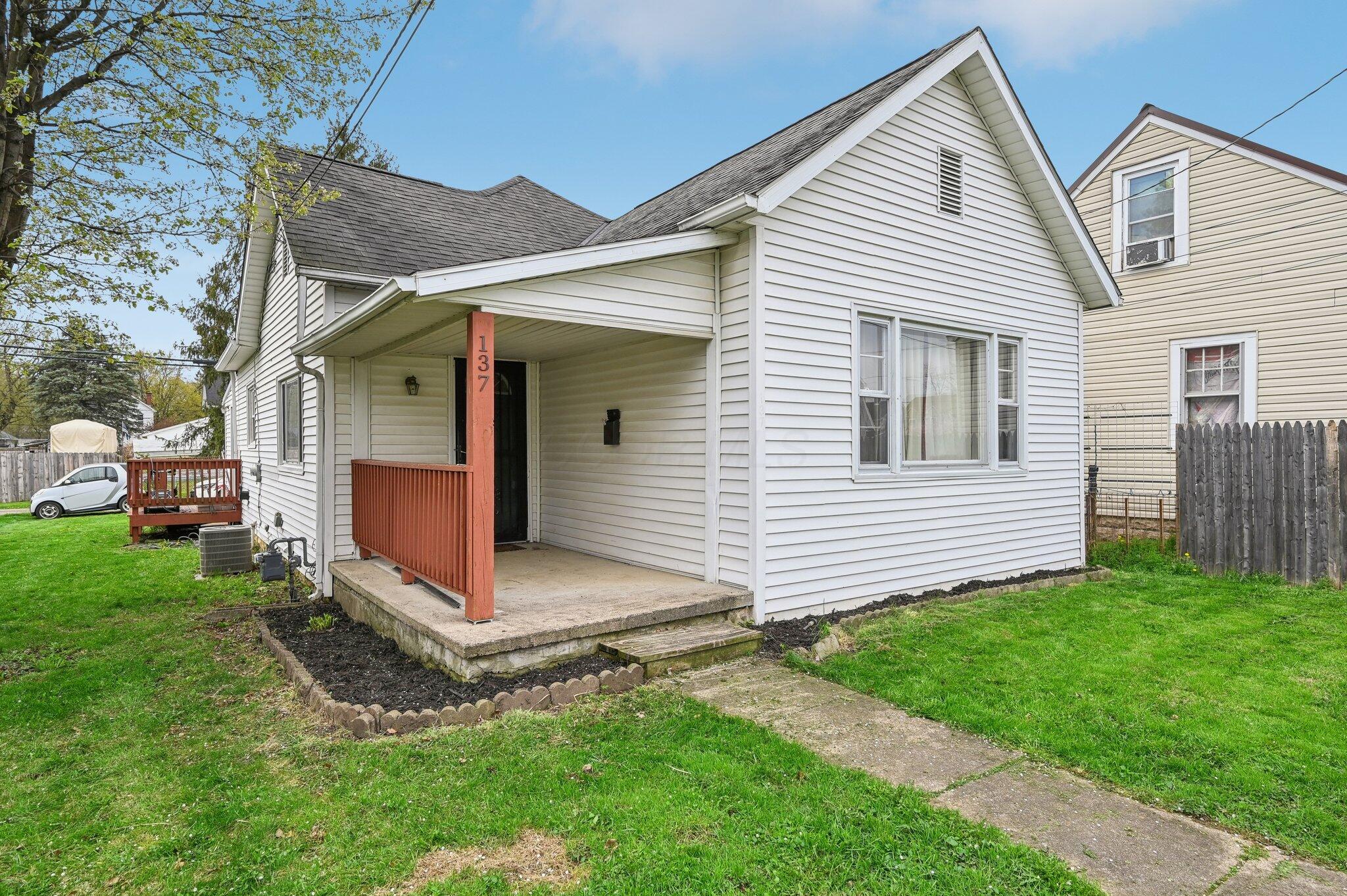 137 Hawkes Avenue, Newark, Ohio image 1