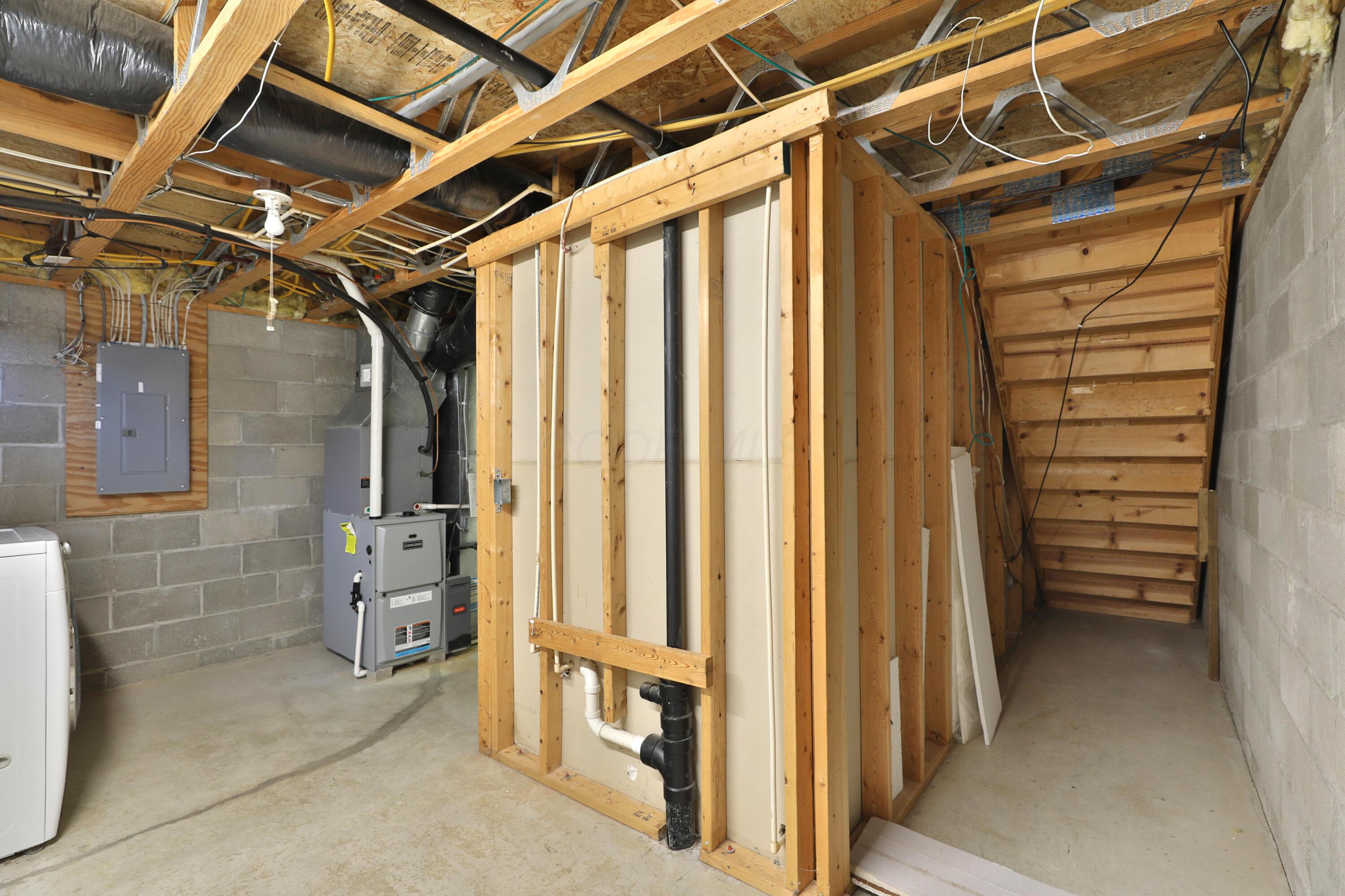 1630 Bennigan Drive, Hilliard, Ohio image 39