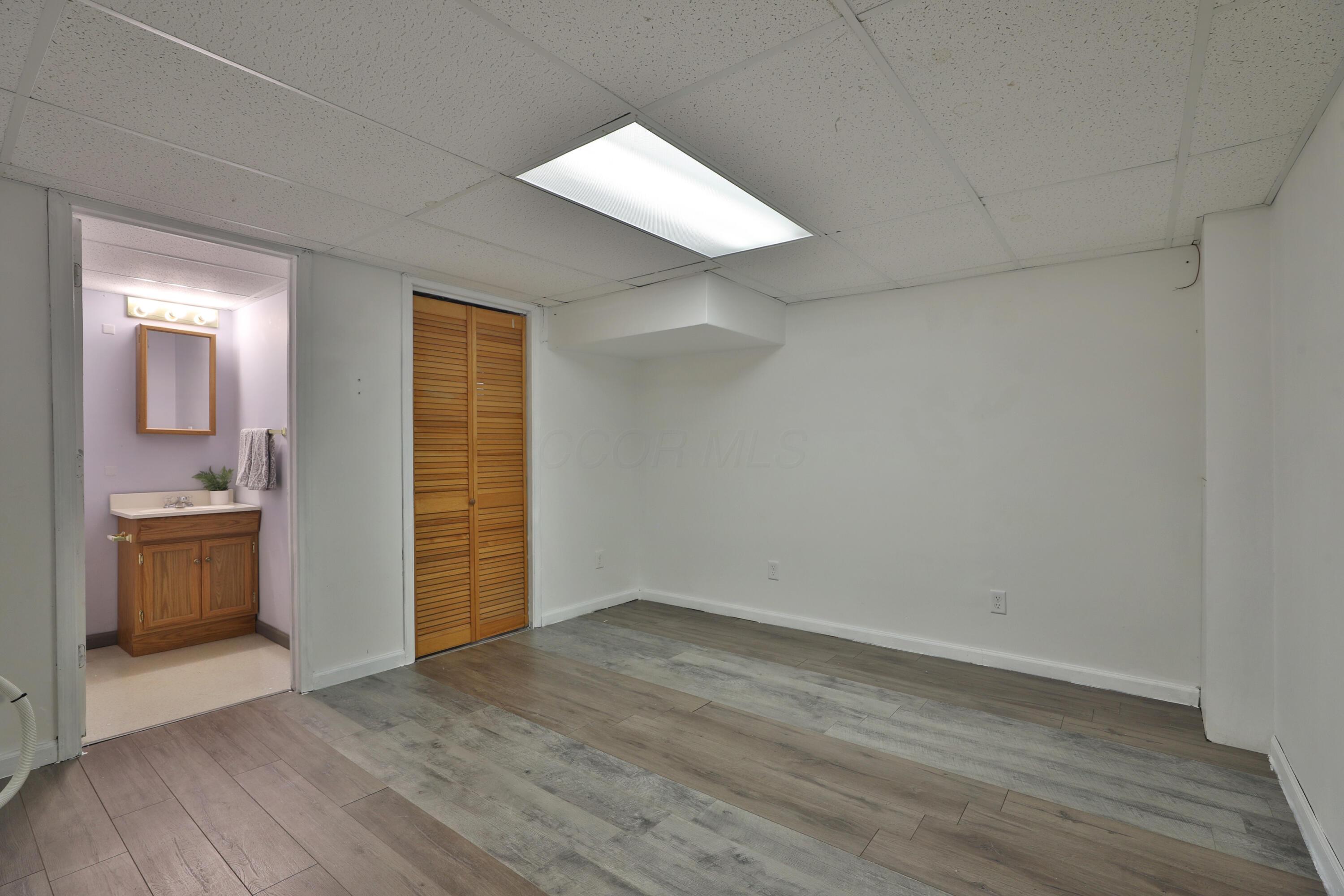 1630 Bennigan Drive, Hilliard, Ohio image 34