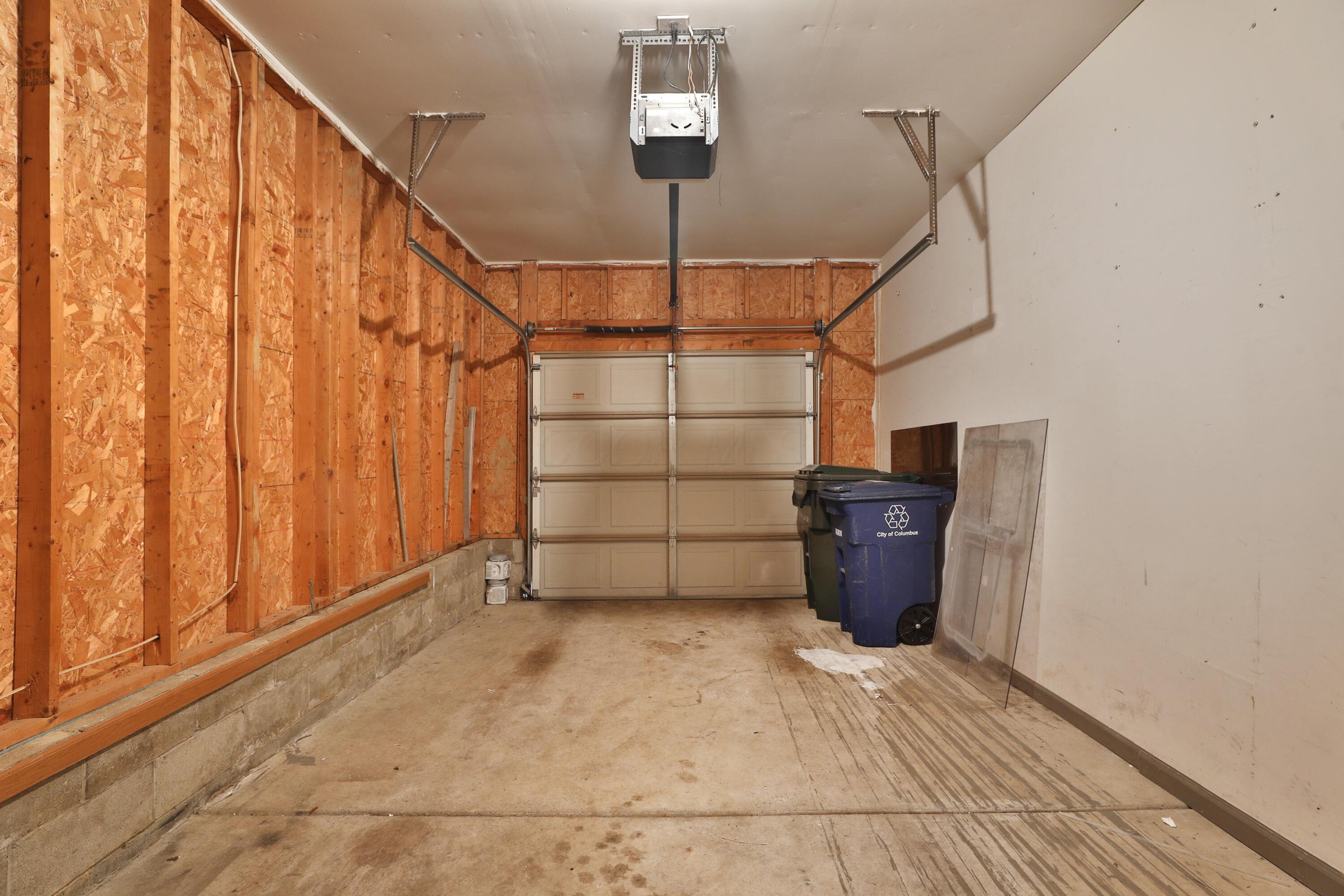 1630 Bennigan Drive, Hilliard, Ohio image 42