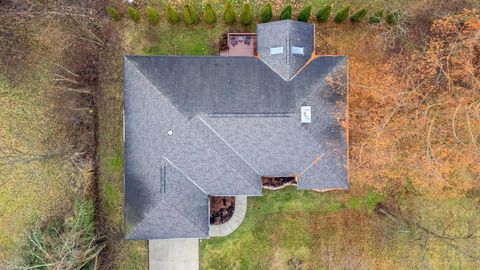 Tiny photo for 110 E Pawnee Drive, Powell, OH 43065 (MLS # 226000731)