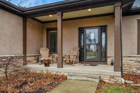 Tiny photo for 110 E Pawnee Drive, Powell, OH 43065 (MLS # 226000731)