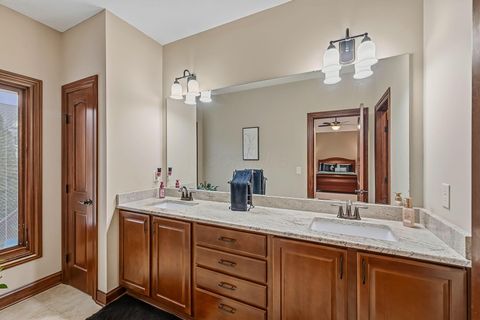 Tiny photo for 110 E Pawnee Drive, Powell, OH 43065 (MLS # 226000731)