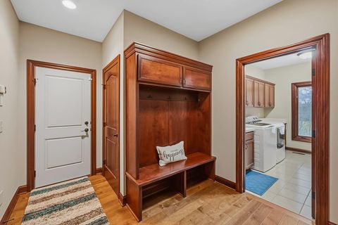 Tiny photo for 110 E Pawnee Drive, Powell, OH 43065 (MLS # 226000731)