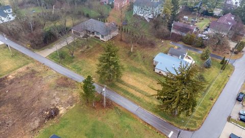 Tiny photo for 110 E Pawnee Drive, Powell, OH 43065 (MLS # 226000731)