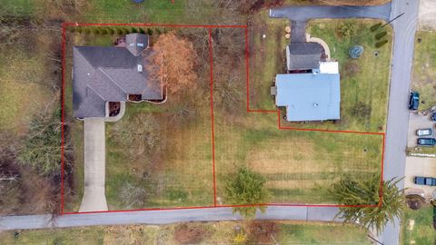 Tiny photo for 110 E Pawnee Drive, Powell, OH 43065 (MLS # 226000731)