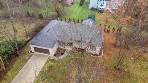 Tiny photo for 110 E Pawnee Drive, Powell, OH 43065 (MLS # 226000731)