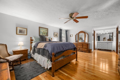 Tiny photo for 639 Link Road, Whitehall, OH 43213 (MLS # 226037250)