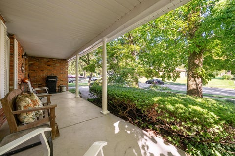 Tiny photo for 639 Link Road, Whitehall, OH 43213 (MLS # 226037250)