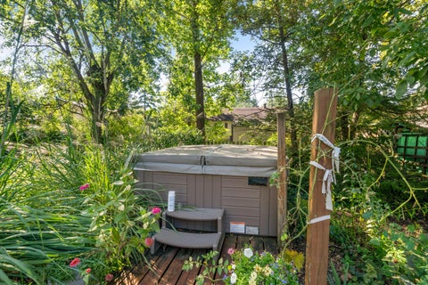 Tiny photo for 639 Link Road, Whitehall, OH 43213 (MLS # 226037250)