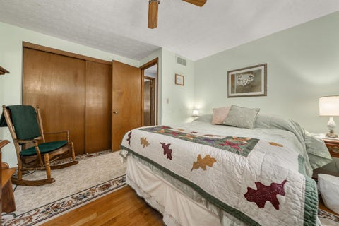 Tiny photo for 639 Link Road, Whitehall, OH 43213 (MLS # 226037250)