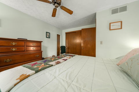 Tiny photo for 639 Link Road, Whitehall, OH 43213 (MLS # 226037250)