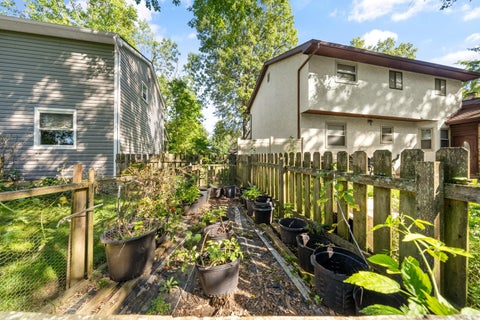 Tiny photo for 639 Link Road, Whitehall, OH 43213 (MLS # 226037250)