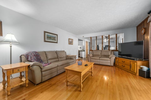 Tiny photo for 639 Link Road, Whitehall, OH 43213 (MLS # 226037250)