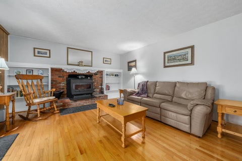 Tiny photo for 639 Link Road, Whitehall, OH 43213 (MLS # 226037250)
