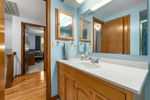 Tiny photo for 639 Link Road, Whitehall, OH 43213 (MLS # 226037250)