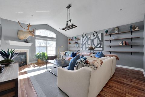 Tiny photo for 3963 Dinon Drive, Columbus, OH 43221 (MLS # 226005503)