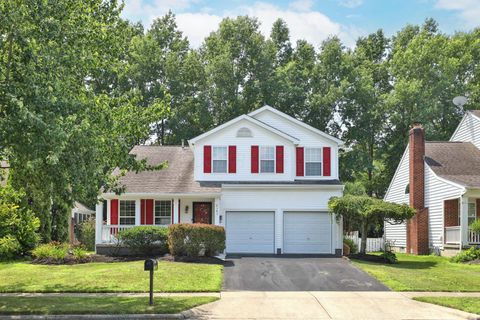 Homes For Sale - 6161 Preve Ridge Drive<br/> New Albany, OH 43054