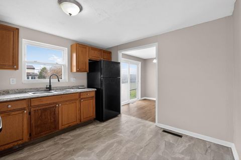 Tiny photo for 1433 Venice Drive, Columbus, OH 43207 (MLS # 225045951)