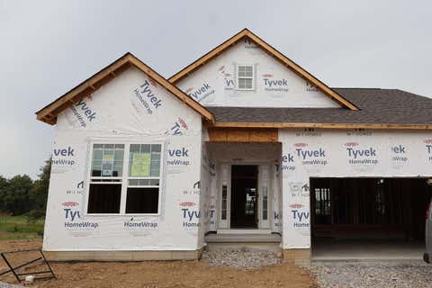 Photo of 38 Englewood Drive, Commercial Point, OH 43116 (MLS # 226025681)