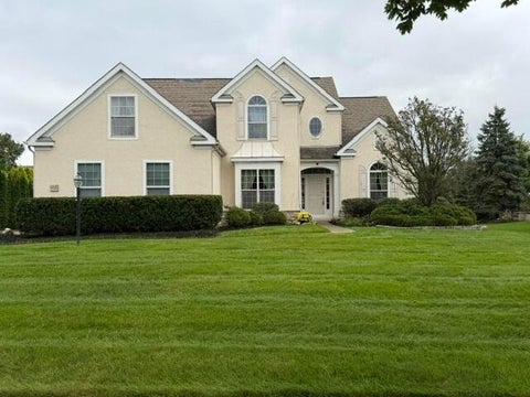 Photo of 6842 McDougal Court, Dublin, OH 43017 (MLS # 226036617)